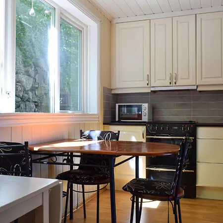 1 Bedroom Lovely In