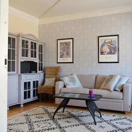 1 Bedroom Lovely In Mandal